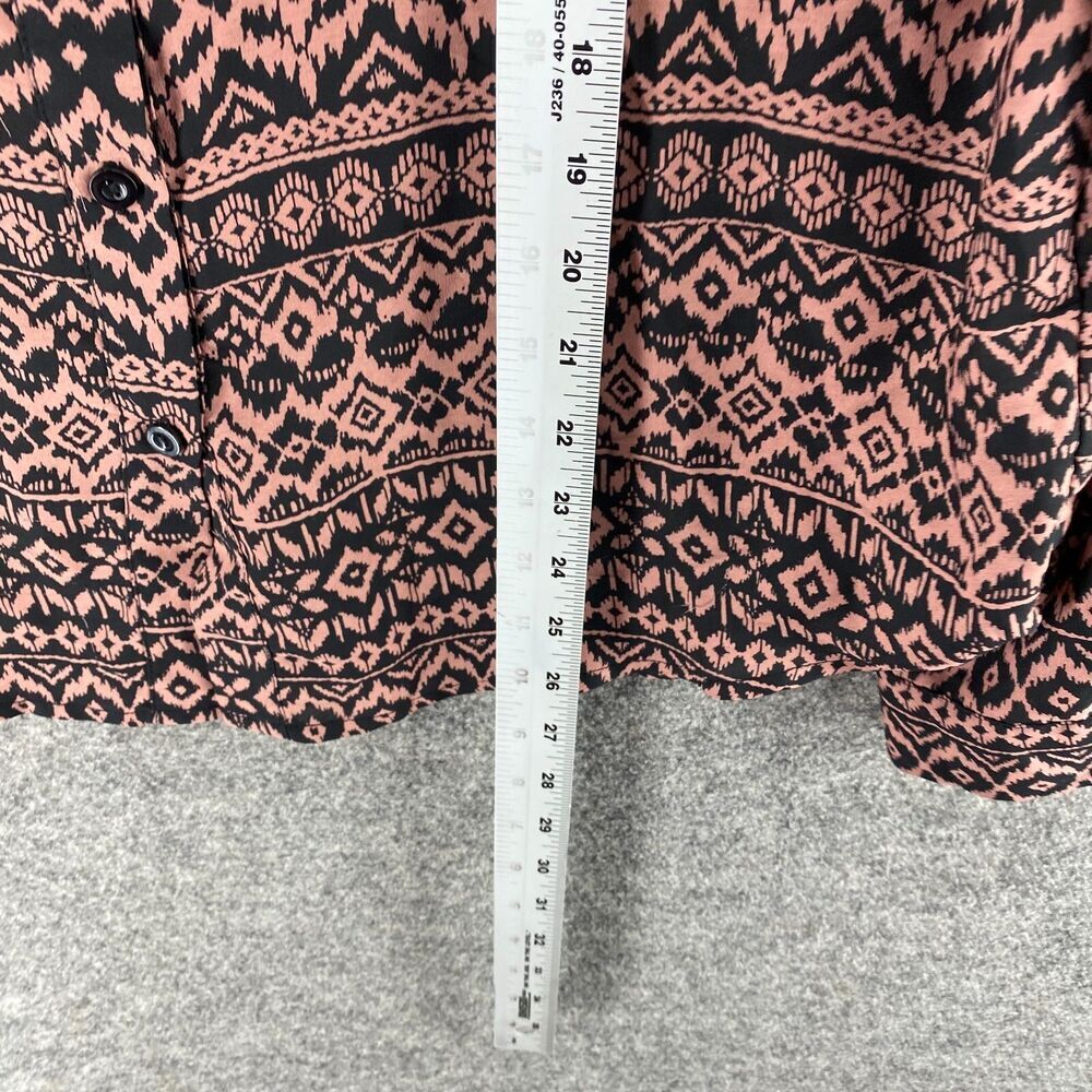 Forever 21 Shirt Women L Large Pink Geometric Button Up Long Sleeve Round Neck - Picture 6 of 7